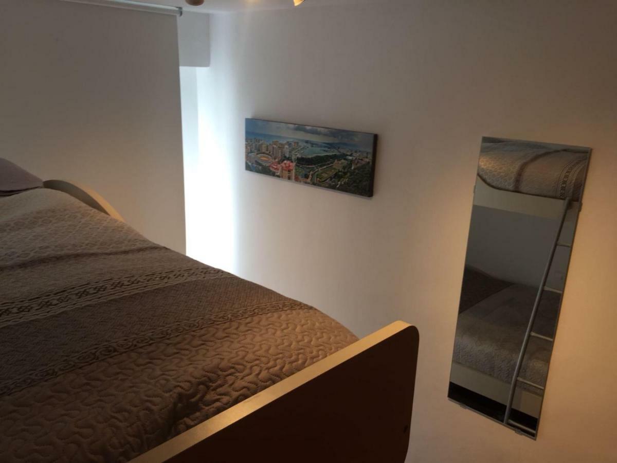 Apartamento Angelinma Apartment Malaga Bagian luar foto