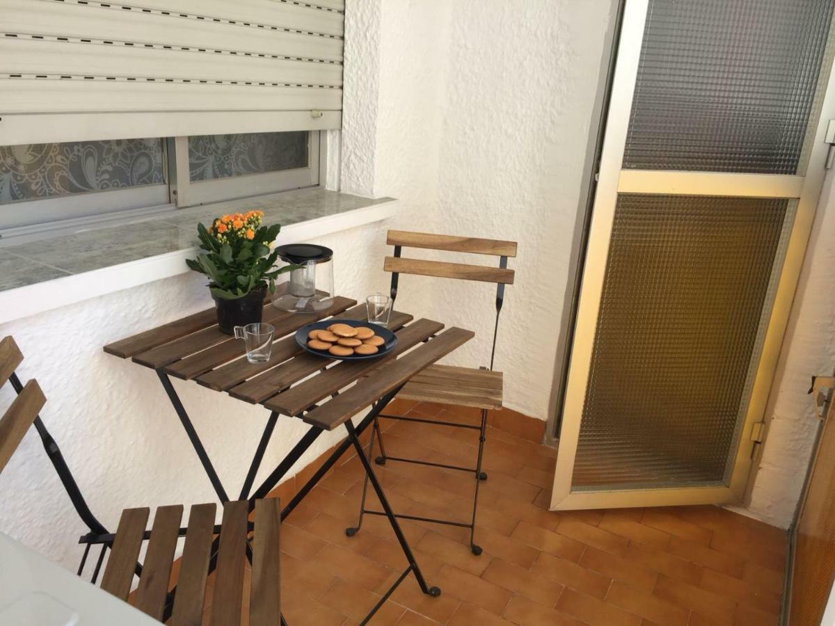 Apartamento Angelinma Apartment Malaga Bagian luar foto