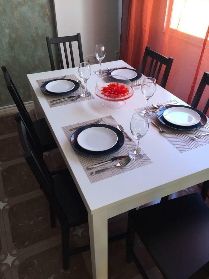 Apartamento Angelinma Apartment Malaga Bagian luar foto